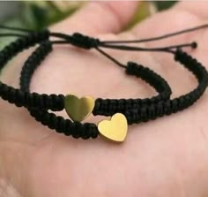 Simpul Makrame, Relationship Bracelets, Matching Couple Bracelets, Ankle Bracelets Diy, Braided Bracelet Diy, Diy Bracelets Tutorials, Bracelets Handmade Diy, Diy Bracelets Easy