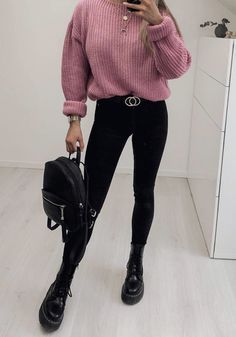 Winter Outfits Edgy, Winter Mode Outfits, Pullover Outfit, Eve Outfit, New Years Eve Outfits, Winter Fashion Outfits, Looks Vintage, College Outfits, Fall Winter Outfits