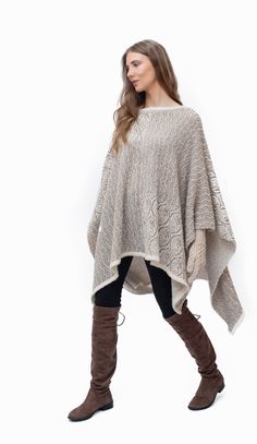 Looking for a gift that will make you feel special? For that good friend or someone special Beautifully woven, incredibly soft, with a silky-smooth texture. Our warm alpaca wool capes are sure to chase the winter blahs away, and they are available in different colors! Handmade in Perú with 90% baby alpaca & 10% nylon; baby alpaca is one of the finest luxury fibers in the world. You won’t just wear a fashionable piece, but also some of Peru’s treasures and mysteries, reserved for Inca royalty. Al Degree Design, La Baby, Wool Cape, Poncho Cape, Knitted Poncho, Different Outfits, Baby Alpaca, Alpaca Wool, Gorgeous Design