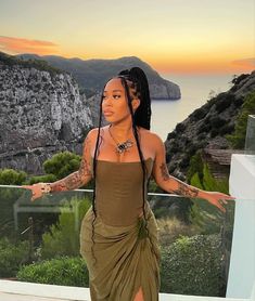 Miami Outfits Night, Girl With Pigtails, Vacation Hairstyles, Vacation Fashion, Miami Outfits, Fashion Model Poses, Earthy Outfits, Short Black Hairstyles, Cute Comfy Outfits