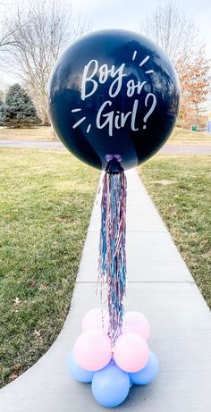 Gender Reveal Custom Column – Party Hop Shop Gender Reveal Balloon Pop, Gender Reveal Outfit, Simple Gender Reveal, Gender Reveal Baby Shower Themes, Baby Gender Reveal Party Decorations, Confetti Gender Reveal, Gender Reveal Party Theme, Idee Babyshower, Gender Reveal Themes