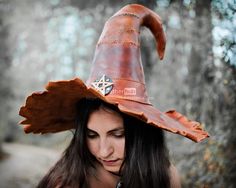 Leather Hat Pattern, Leather Pumpkin, Witch Hat Pattern, Wizard Hats, Cloche Hat Pattern, Wizard Costume, Classy Hats, Witches Hats, Pattern Meaning