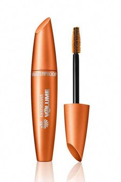 We review the best smudge-proof waterproof mascara that won Best Volumizing Mascara, Best Waterproof Mascara, Best Drugstore Mascara, Makeup Starter Kit, Drugstore Mascara, Mascara Review, Mascara Tips, Best Mascara, How To Apply Mascara