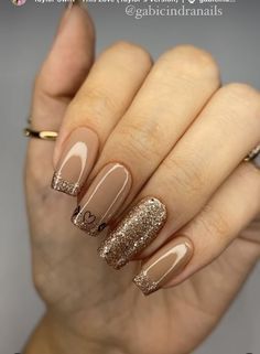 Croquette Nails, Ongles Beiges, Beige Nails Design, Fall Pink, Valentine Nails, Fancy Nails Designs, Nails 2022, Beige Nails, Tattoo Women