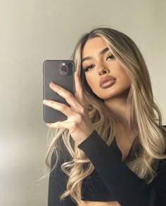 Blonde Olive Skin Tone, Blonde Hair Looks, Hair Color For Women, Face Card, Hair Inspiration Color, Hair Inspo Color, Blonde Balayage, Aesthetic Hair