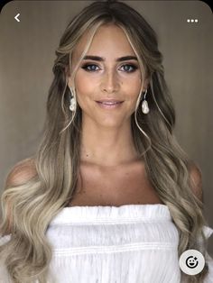 Long Hair Prom Hairstyles, Prom Hairstyles Down, Long Hair Prom, Peinados Hair Styles, Engagement Hairstyles, Guest Hair, Curly Wedding Hair