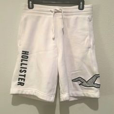 Brand New Men’s Xs Hollister Shorts Made Of Sweatshirt Material From A Smoke Free Home. Hollister Shorts, Shorts Athletic, New Man, Hollister, Mens Shorts, Color White, Man Shop, Brand New, Sweatshirts