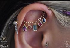 Funky Nose Ring, Cool Ear Piercing, Ear Piercing Curation, Pretty Piercings, Ear Curation, Body Decor, Piercing Inspo, Fancy Sapphire