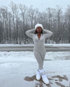 Cute Ski Outfit, Snow Outside, Fur Boots, Skiing, Black Women, The Outsiders, Moon