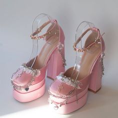 Buckle Ankle Strap Cross Rhinestones Decorated Detachable Chain Pink High Heels Princess High Heels, Pink Platform Heels, Pink Platform, Violet Rose, Pink High Heels, Japanese Sweet, Rose Rouge, Kawaii Design, Purple Rose