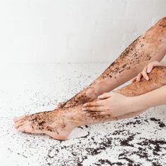 Silky Smooth Legs, Coffee Face Scrub, Coffee Scrubs, Coffee Body Scrub, Smooth Legs, Razor Bumps, Ingrown Hairs, Skin Mask, Coffee Scrub