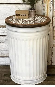 Diy Furniture Renovation, Furniture Renovation, Diy Farmhouse Decor, Repurposed Furniture Diy, Country House Decor, Furniture Makeover Diy, Redo Furniture, Repurposed Furniture, Furniture Projects