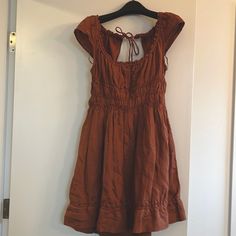 Nwt Bohemian Linen Peasant Dress. Anthropologie Never Worn Ties In Back With Strings Revealing An Open Back Great For Music Festivals! Euro Aesthetic, Granola Fits, Black Tiered Skirt, Green Polka Dot Dress, Corset Midi Dress, Style Bundle, Tunic Shirt Dress, Polka Dot Maxi Dresses, 2024 Style