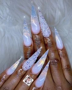 White Nails Art Designs, White Nails Art, Nails Acrylic White, Natural Fake Nails, Clear Nail Designs, Ombre Gel Nails, Ombre Nail Art Designs, Nails Art Designs, Dirty Hands