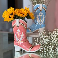 Single Tone Monogrammed Cowboy Boot Vase – Ruby Clay Company Cowboy Boot Vase, Boot Vase, Modern Cowboy, Flame Design, Clay Crafts Air Dry, Gold Designs, Gold Monogram, Big Sky, Cowboy Boot