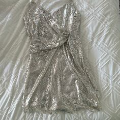 Super Cute Sparkly Zara Mini Dress Brand New! Elegant Casual Dresses With Sequins, Elegant Dresses With Sequins For Casual Occasions, Elegant Dress Down Dresses With Sequins, Dressy Zara Mini Dress For Date Night, Zara Dressy Mini Dress For Date Night, Zara Cocktail Dresses, Zara Cocktail Dress For Party Season, Zara Dress For Cocktail Party Season, Chic Sequins Dresses For Casual Occasions