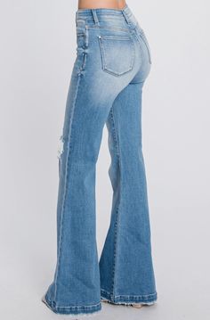 High Rise Medium Wash Flares For Spring, Fitted Wide Leg Flares With Frayed Hem, Mid-rise Medium Wash Flares For Spring, Retro Fitted Flares In Medium Wash, Vintage Flare Jeans With Frayed Hem For Spring, Spring Vintage Flare Jeans With Frayed Hem, Medium Wash Flares For Spring, Retro Denim Flares For Spring, Chic Denim Flares For Spring