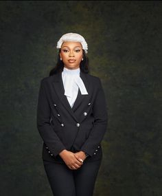 Admission To The Bar Photoshoot, Call To Bar Law Photoshoot Ideas, Law School Announcement Pictures, Law Firm Attire, Lawyer Graduation Pictures, Law Graduation Pictures, Lawyer Dress, Bar Photoshoot