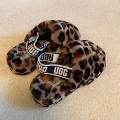 Cheetah Print Uggs Slippers Brand New Worn Maybe Twice They Are Too Small For Me. Super Cute. Kind Of A Platform Bottom Cheetah Uggs, Cheetah Print Uggs, Chubby Outfits, Uggs Slippers, Hello Kitty Birthday Theme, Cute Uggs, Easy Recipies, Charm Necklace Diy, Leopard Slippers