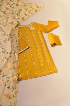 Organza Suits, Girls Frock Design, Salwar Kamiz, Kids Fashion Dress, Sleeves Designs For Dresses