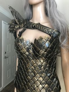 MADE TO ORDER Dragon Scale Apocolyptic Top - Etsy Dragon Costume Women, Dragon Scale Armor, Scale Top, Dragon Armor, Scale Mail, Fair Outfits, Womens Costumes, Hallowen Costume, Dragon Costume