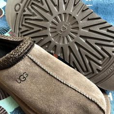 UGG Tazz Slipper Chocolate

Women's Size US 9

Perfect Condition

no box

open to offers Tazz Slipper, Ugg Tazz, Ugg Slippers Women, Women's Slippers, Womens Uggs, Womens Slippers, Slippers, Womens Sizes