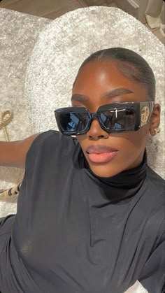 Sunglasses For Your Face Shape, Women Glasses, Slicked Back Hair, Fly Girl, Aesthetic Outfits, Minimal Fashion