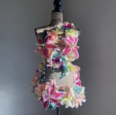 Classy Fairy Aesthetic, Columbian Fashion, Ethereal Aesthetic, Fashion Bottoms, Cloth Flowers, 17th Birthday, Rave Outfits