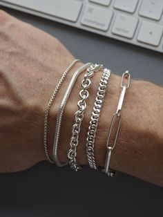 www.sprezzi-fashion.com

#bracelet #mensjewelry #jewelry #handmadejewelry #minimalistjewelry #jewelrytrend #jewelryinspiration Mens Jewelry Bracelet Silver, Mens Custom Jewelry, Gemstone Jewellery Design, Bracelets For Boyfriend, Mens Chain Bracelet, Silver Jewelry Diy, Mens Bracelet Silver, Minimal Jewelry