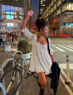 Black Woman Summer Fashion, Petite Black Women Outfits, Blair Aesthetic, Black Femininity, Looks Black, Mini Dresses For Women, Summer Photos, New Classic, Black Is Beautiful