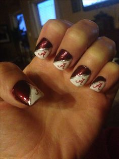 Nail design for the Alabama Crimson Tide's season opener against West Virginia! Roll Tide Roll!! Alabama Football Nails, Alabama Nail Art, Alabama Nails, Football Nail Designs, Football Nail Art, Roll Tide Roll, Ten Nails, Fingernail Designs