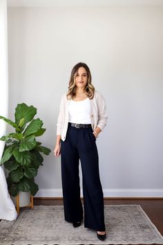 Browse By Photo: Fall Capsule Wardrobes - Pumps & Push Ups Networking Event Outfit, Event Outfit Ideas, Business Casual Fall, Classy Business Outfits, Casual Work Outfits Women, Look Jean, School Of Rock, Office Casual Outfit, Professional Outfits Women