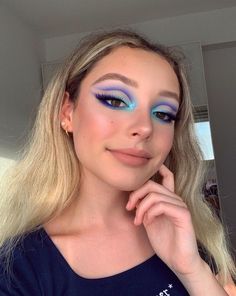 15 Makeup Looks, Makeup Looks Full Face, Unconventional Makeup, Alyssa Edwards, 15 Makeup, Day Makeup Looks, Bold Makeup Looks, Dipbrow Pomade, Ethereal Makeup