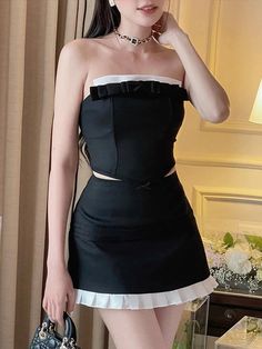 40571394195542|40571394228310|40571394261078 Ruffle Skirt Outfits, Black Crop Top Skirt, Ruffle Skirt Outfit, Women Silhouette, Skirt Streetwear, Patchwork Skirt, Sleeveless Dresses, Crop Top Skirt, Black Crop Top