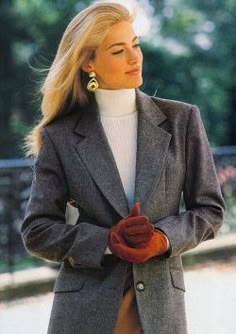 Elaine Irwin, Rok Midi, Old Money Winter, Sandal Tali, Old Money Outfit, Money Outfit, Skandinavian Fashion, 20th Century Fashion, Old Money Outfits