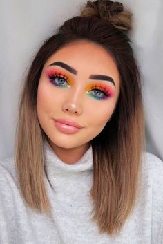 Colorful Makeup Looks, Machiaj Smokey Eyes, Carnaval Make-up, Hairstyle Video, Halloweenský Makeup, Rainbow Eyeshadow, Festival Make Up, Pride Makeup, Rainbow Makeup