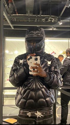 Moncler Spider Jacket, Man Aesthetic Outfit, Rich Man Aesthetic, Spider Jacket, Male Outfits, Y2k Fits, Streetwear Inspo, Ocean Fashion, Moncler Jacket