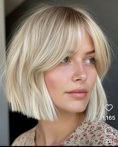 Womans Hairstyle, Snapchat Poses, Blonde Bob With Bangs, Aesthetic Bedrooms, Kort Bob, Hairstyles Drawing, Blonde Bob Hairstyles, Fulani Braids, Tattoo Black