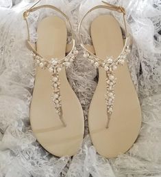 Wedding Shoes Flats Sandals, Sandals With Pearls, Wedding Flats For Bride, Bridal Flat Sandals, Wedding Sandals For Bride, Comfy Wedding Shoes, Bridesmaid Sandals, Bride Sandals, Flat Sandals Wedding