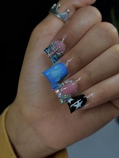 Blue Nails Ideas Design, Cool Nail Inspo 2024 Square, Blue Birthday Nails Short, Blue Glow In The Dark Nails, Blue Junk Nails, Nail Manifestation, Duck Flare Nails, Blue And Black Nails, Nails Duck