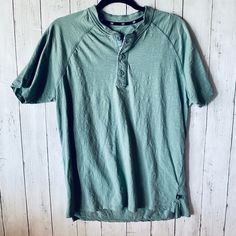 Gap Men’s T-Shirt. Size-Medium. Color-Teal. Never Worn. Smoke Free/Pet Free Home. Gap Men, Minecraft Designs, Teal Color, Teal Colors, Minecraft, Gap, Blue Green, Color Blue, Mens Shirts