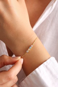 Custom Birthstone Bracelet Multiple Birthstone Bracelet - Etsy Birthstone Colors, Summer Plans, Jewelry Christmas, Rose Gold Bracelet, September Birthstone, Pretty Rings, Personalized Christmas Gifts