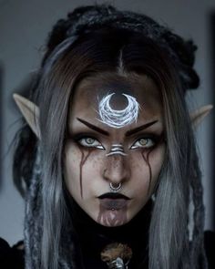 #aesthetic #fashion #halloweencostumeideas #style Nature Inspired Makeup, Forest Witch Makeup, Dark Elf Makeup, Faerie Makeup, Pagan Makeup, Badass Makeup, Moon Elves, Dark Fairy Makeup, Mroczny Elf