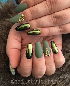 Matte Green and Metallic Nail Art Design Khaki Nails, Occasion Nails, Metallic Nails Design, Metallic Nail Art, Metallic Nail, Green Nail Art, Green Nail Designs, Pedicure Manicure, Her Nails