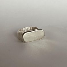 Your Plateau Ring is made by me in Sterling Silver! All my pieces are fully designed, hand carved/shaped the wax model, cast and polished by me.  Considering everything is made to order and by hand please allow for 3-4 weeks lead time for me to finish your piece.  Please make sure you specify your ring size and feel free to message me if you have any questions. Wax Carving Jewelry, Chunky Silver Rings, Wax Carving, Chunky Ring, Doll Jewelry, Chunky Rings, Ring Minimalist, Minimalist Ring, Minimalist Rings