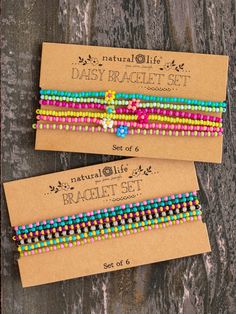 Beaded Bracelet Set of 6|Daisies-view 1 Beaded Braclets, Rolling Tote, Jewelry Making Classes, Seed Bead Pattern, Hair Accessories Boho, Daisy Bracelet, Natural Life, Cute Bracelets