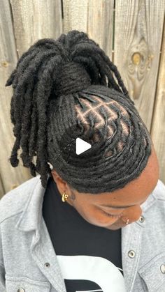 Jah Locs, LLC. on Instagram: "OOoohhhh !!! Stop playing with my loc babes 💁🏾‍♀️🥰‼️  It’s a pretty girl summer 💕" Elegant Loc Styles, Loc Ponytail Styles, Jah Locs, Loc Ponytail, Loc Updos, Loc Updo, A Pretty Girl, Sleek Ponytail, Ponytail Styles