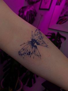 Arcane Back Tattoo, Jayce Rune Tattoo, Subtle Arcane Tattoo, Shattered Mirror Tattoo, Arcane Inspired Tattoo, Vi Back Tattoo, Jinx Cloud Tattoo, Arcane Tattoos Symbols