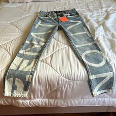 P.E. Nation Fuel Jeans Bleached Denim Size 25 New With Tags. Perfect Condition Super Cute! Denim Jeans Template, Word Jeans, Body Heat Jeans, Air Brush Sweat Pants, Diy Distressed Jeans, Diy Clothes Projects, Gloria Vanderbilt Jeans, Abercrombie And Fitch Jeans, Bleached Denim