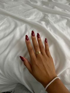 Almond Nails Red, Red Summer Nails, Deep Red Nails, Maroon Nails, Fall Nail Trends